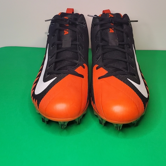 NIKE Size 17 Alpha Menace Pro Mid Mens Football Cleats - Picture 6 of 8